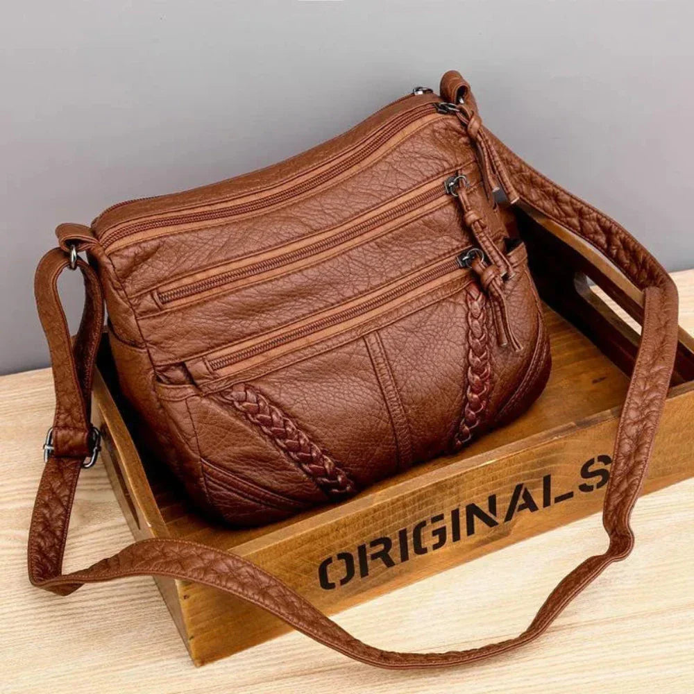 Borsa a tracolla in pelle per tutti i giorni con charm intrecciato di Marelith